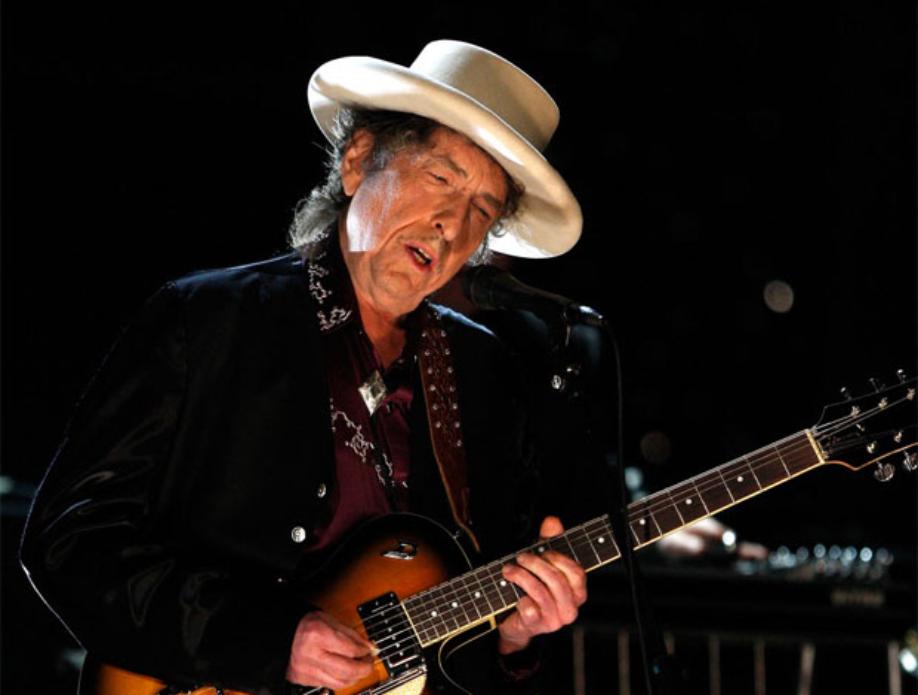 Боб Дилан решил принять Нобелевскую премию