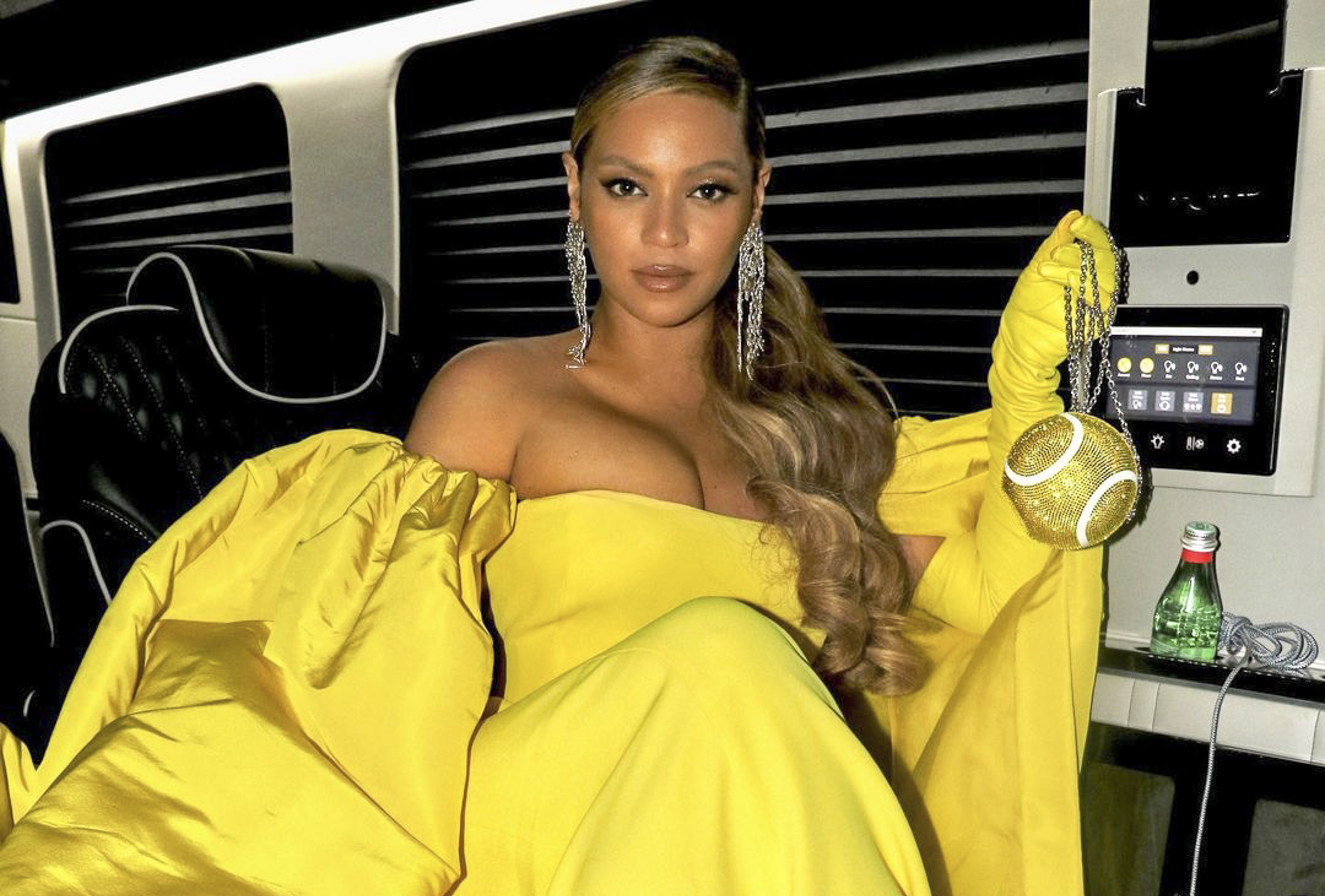 Бейонсе заработала 24 миллиона долларов за одно шоу